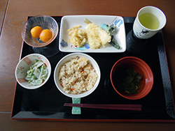 にこにこホームのご昼食