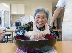 ケーキのお味はいかがですか