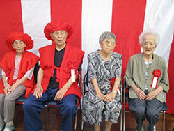 長寿の祝い　記念撮影2枚目　(全8枚)