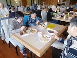 美味しい物をたくさん食べてみんな満足でした♪