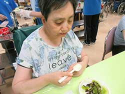 私は抹茶のシロップと黒みつをかけたよ♪