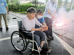 少し暗いのが花火をきれいに見せてくれました。