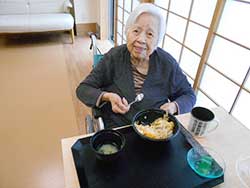 お刺身だったり、親子丼だったり(*^^*)