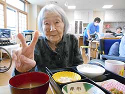 昼食の松花堂弁当です！！