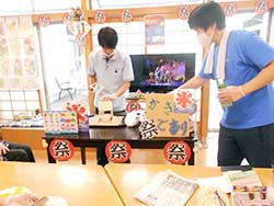 出来る限り夏祭りの雰囲気を味わっていただきたいと思い、